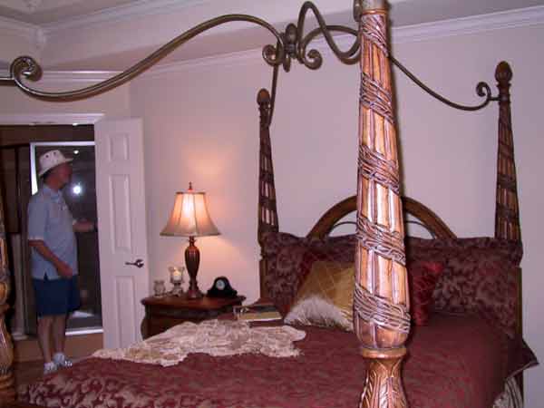 0344-mBedroom-060403-120