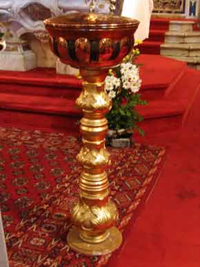 church-chalice-0447-050505