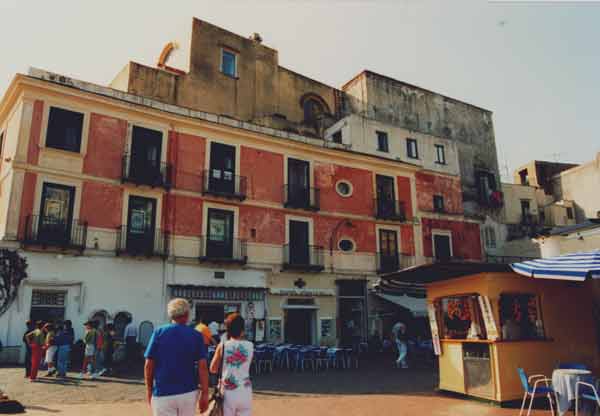 Isle of Capri 10