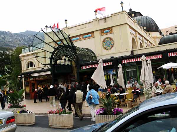 MonteCarlo-CafeDeParis-042405-359p